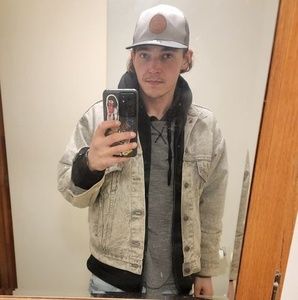 Meet your Posher, Dylan